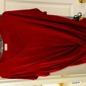 Maurices 24/7 Collection plus size 2 short sleeve red T-shirt.